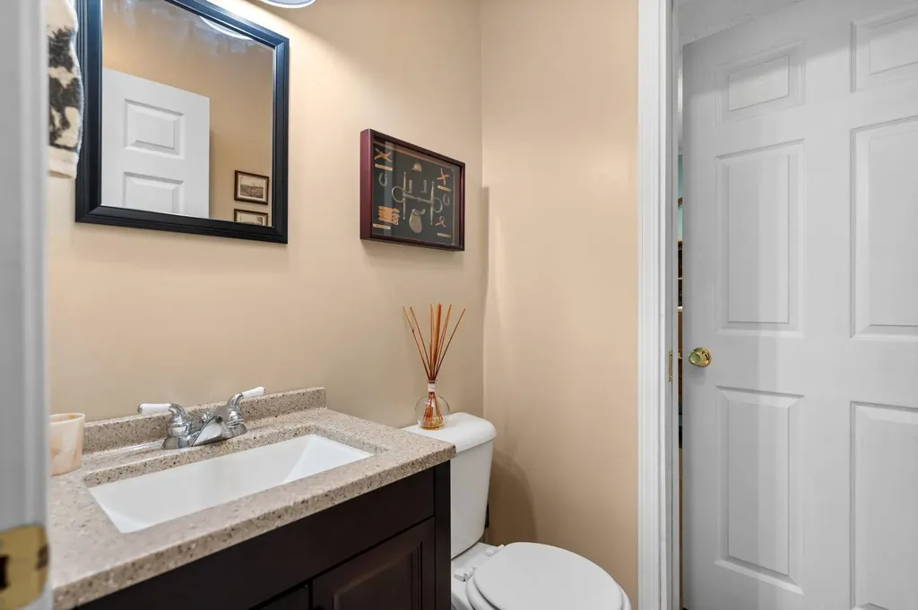 702 Ahgosa Trail East Bay Township MI 49686