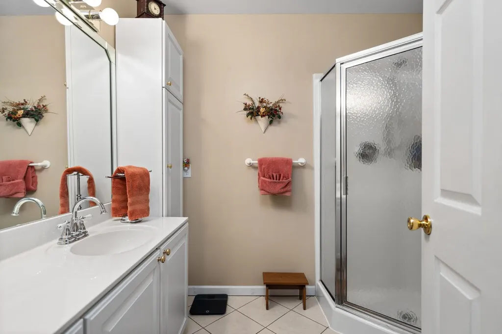 702 Ahgosa Trail East Bay Township MI 49686