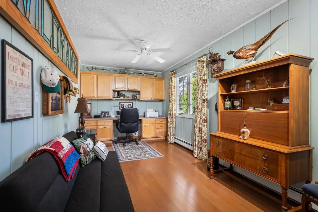 702 Ahgosa Trail East Bay Township MI 49686