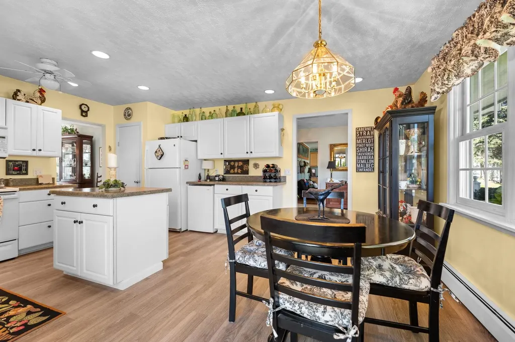 702 Ahgosa Trail East Bay Township MI 49686
