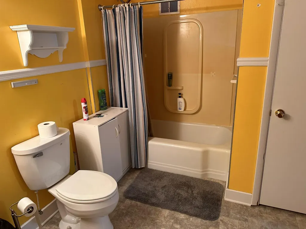 202 E Sherman Street Burleigh Township MI 48770
