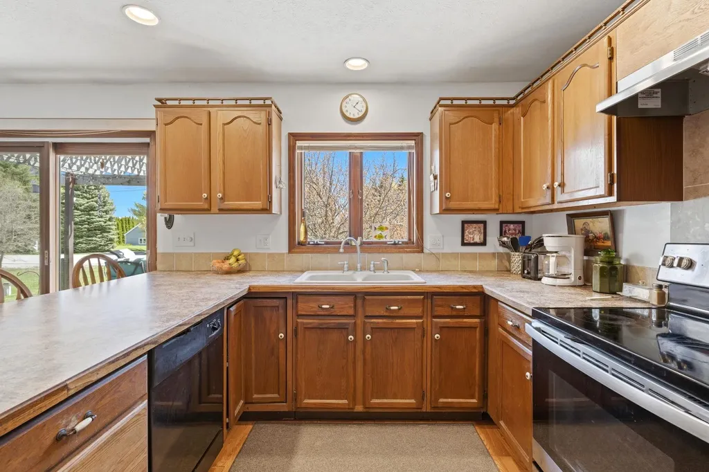 5910 S Cummings Bingham Township MI 49682