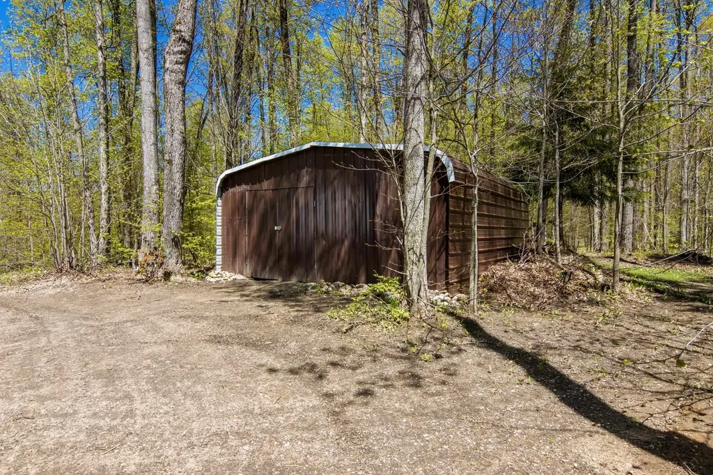 Vl (10 Acres) W Elder Custer Township MI 49659