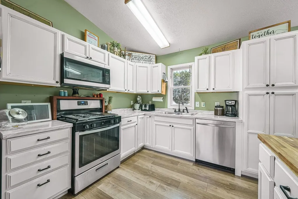 3821 S 39 Road Haring Charter Township MI 49601