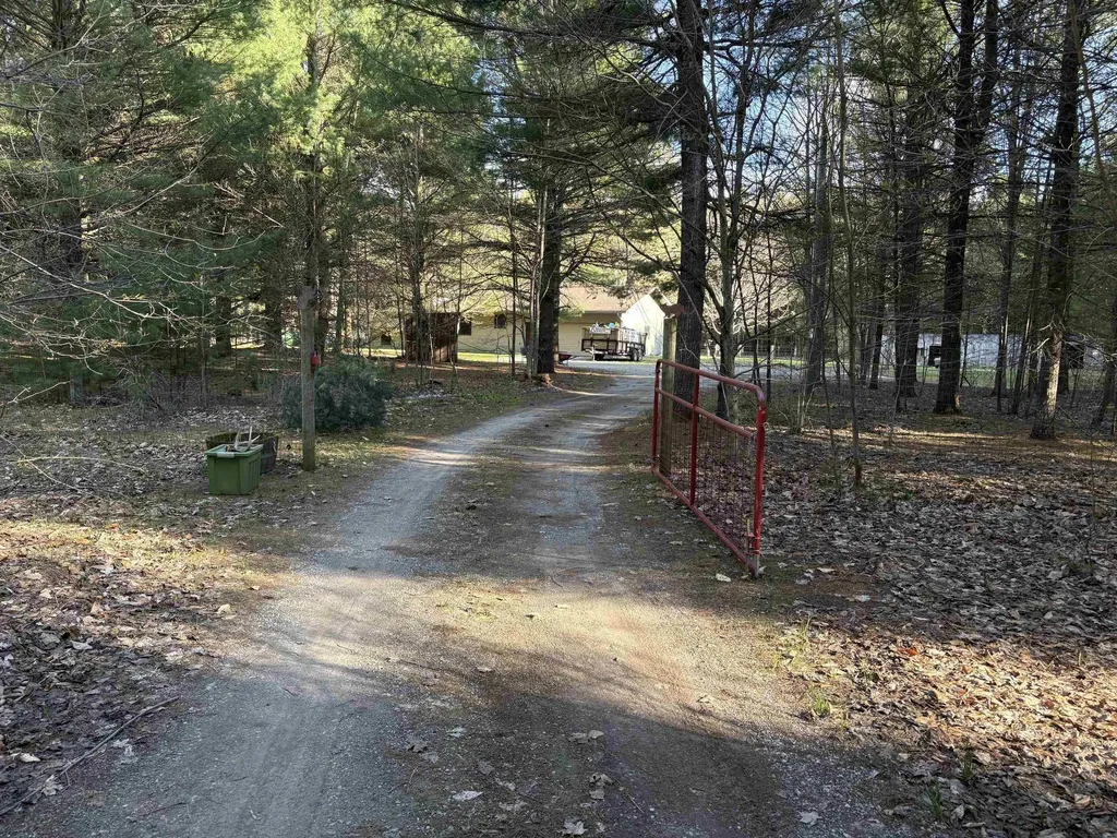4911 Red Pine Trail Empire Township MI 49630