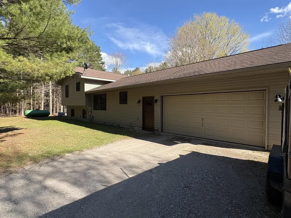 4911 Red Pine Trail Empire Township MI 49630