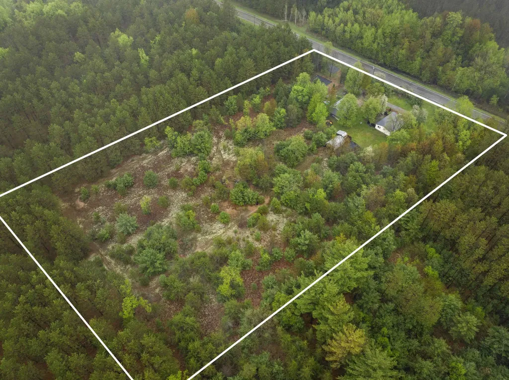 11774 Healey Lake Road Maple Grove Township MI 49614