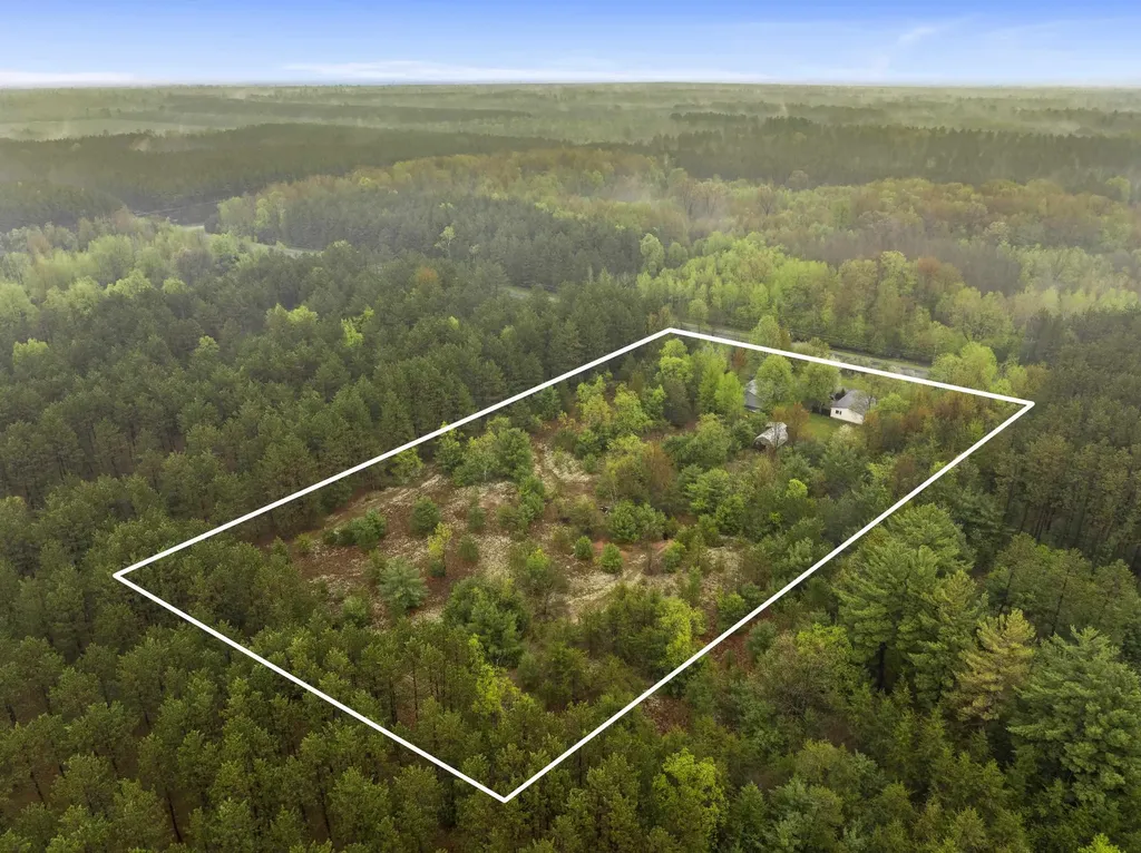 11774 Healey Lake Road Maple Grove Township MI 49614