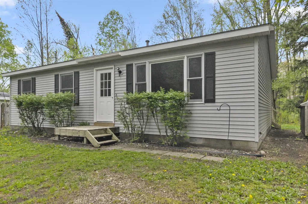 142 Fern Avenue Selma Township MI 49601