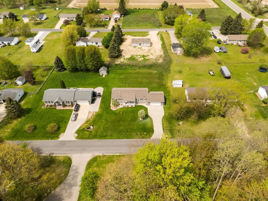 2070 S Amy Drive Lake Township MI 49651