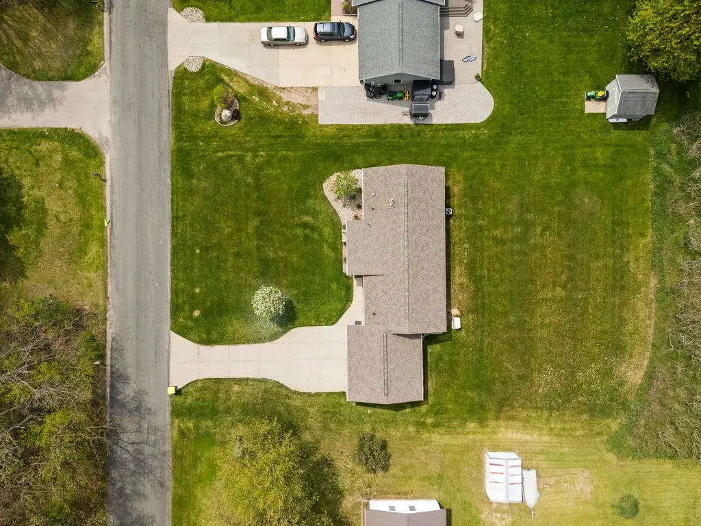 2070 S Amy Drive Lake Township MI 49651
