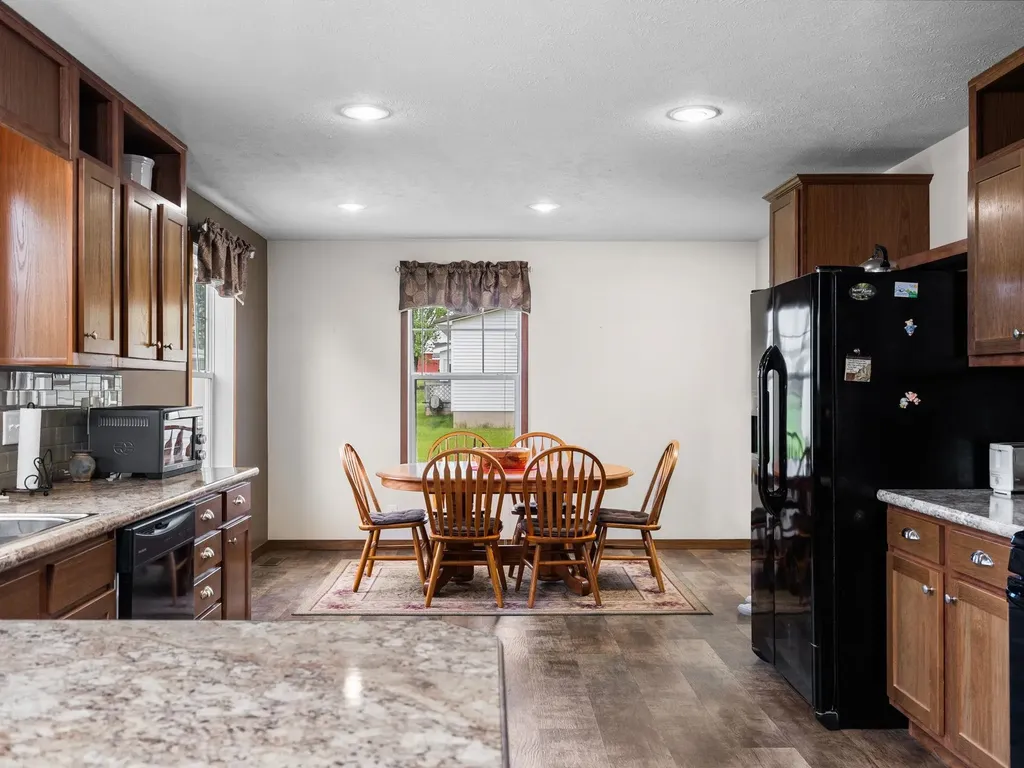 2070 S Amy Drive Lake Township MI 49651