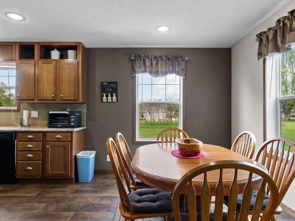 2070 S Amy Drive Lake Township MI 49651