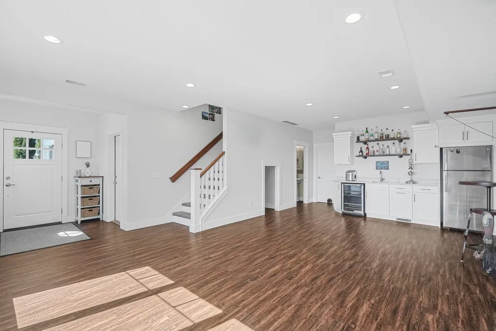 547 Hidden Ridge Drive Peninsula Township MI 49686