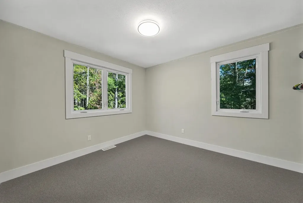 547 Hidden Ridge Drive Peninsula Township MI 49686