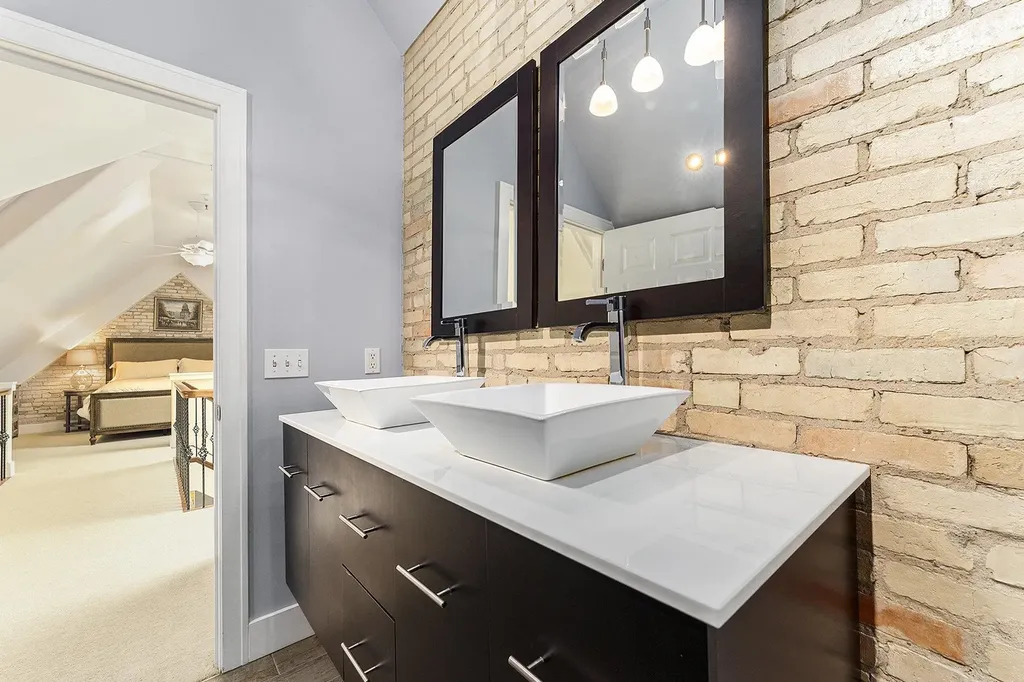 810 Cottageview Drive Traverse City City MI 49684