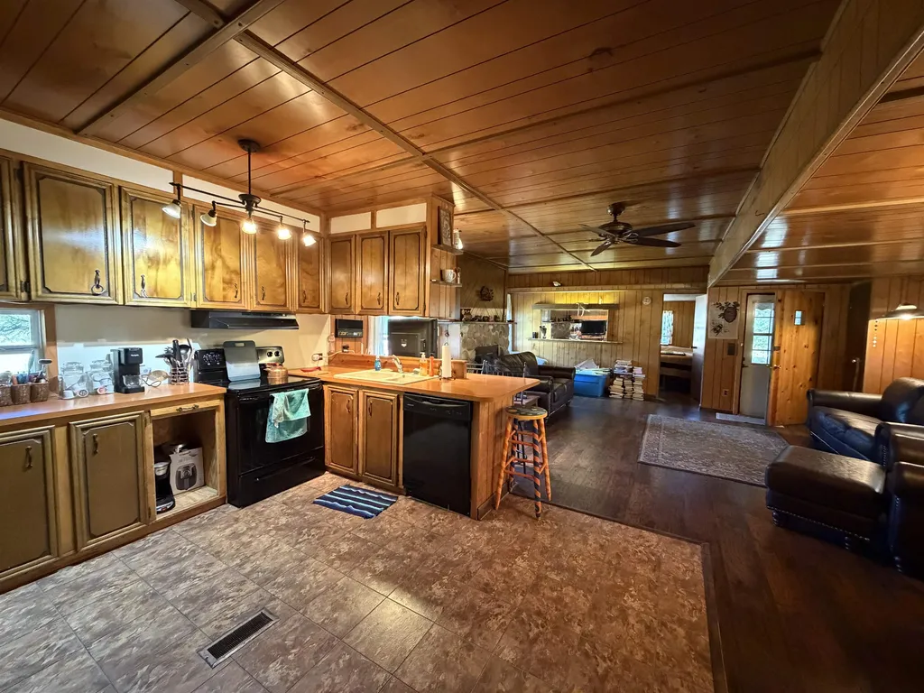 13158 Cinder Road Homestead Township MI 49617