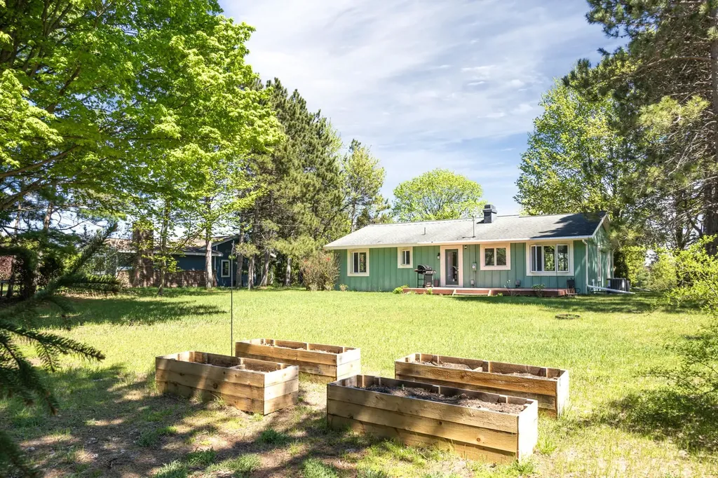 6066 S West Bay Shore Drive Bingham Township MI 49684