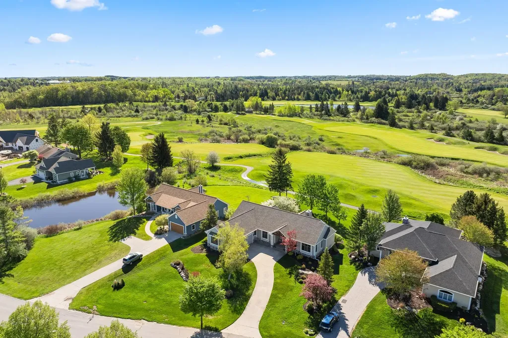 5148 Arrowhead Circle Acme Township MI 49690