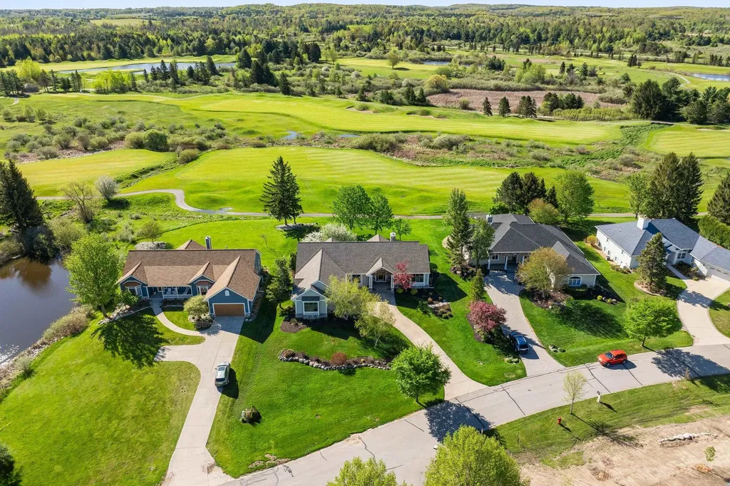 5148 Arrowhead Circle Acme Township MI 49690