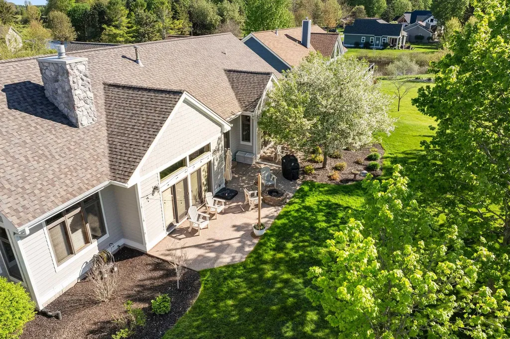 5148 Arrowhead Circle Acme Township MI 49690