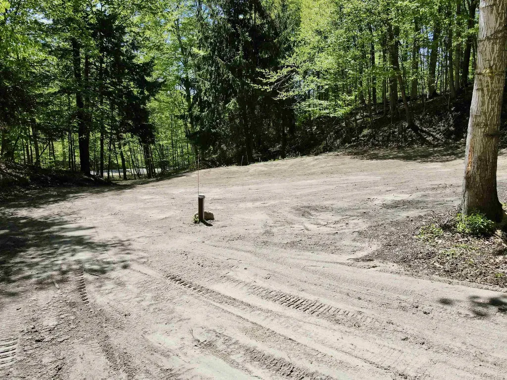 1801 E Old Mountain Road Cleveland Township MI 49621