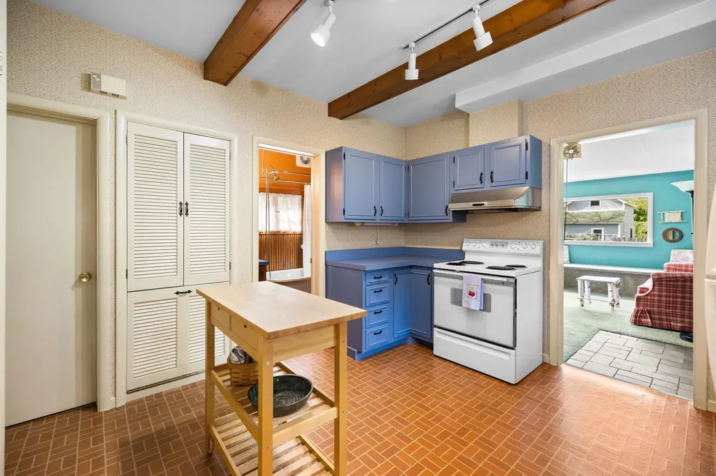 316 Seventh Street Traverse City City MI 49684