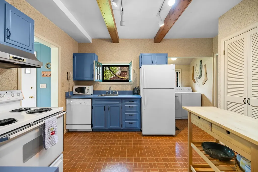 316 Seventh Street Traverse City City MI 49684