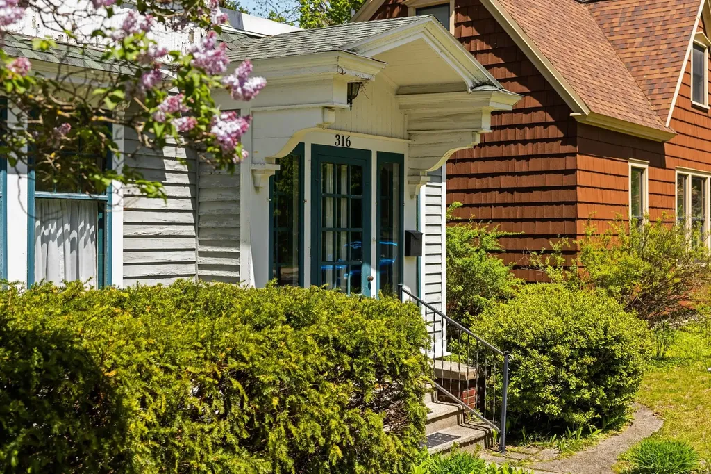 316 Seventh Street Traverse City City MI 49684