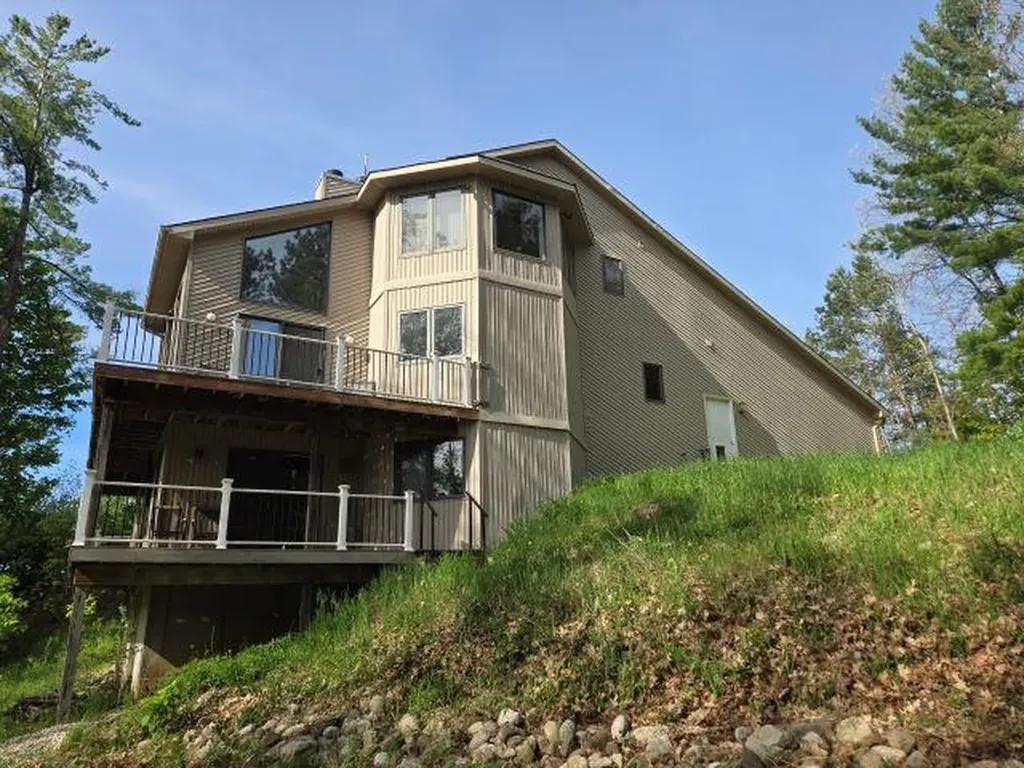 1177 Fairway Pointe Drive Garfield Charter Township MI 49696