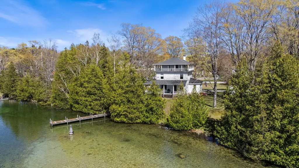 204 S Chandler Street Leland Township MI 49654