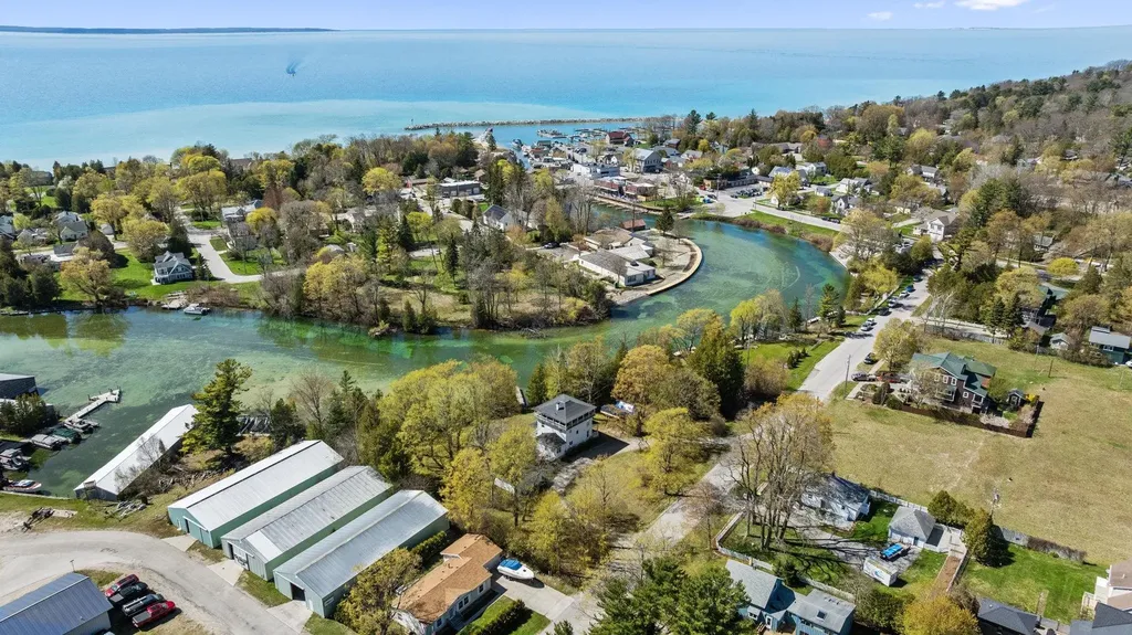 204 S Chandler Street Leland Township MI 49654