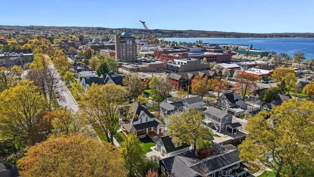 401 Washington Street Traverse City City MI 49684