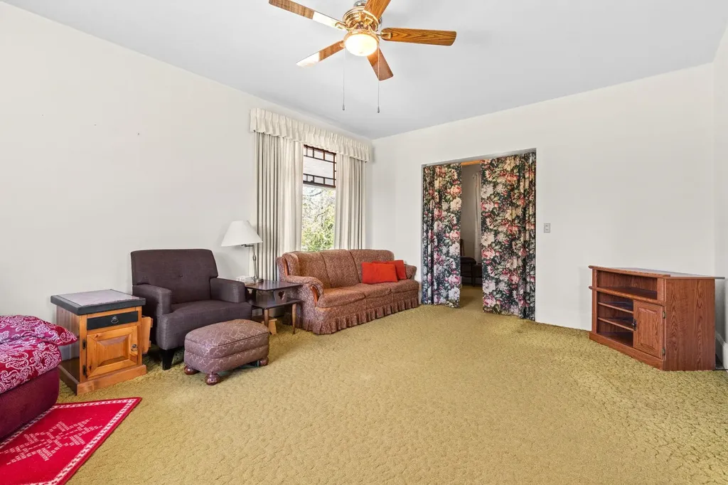 204 S Chandler Street Leland Township MI 49654