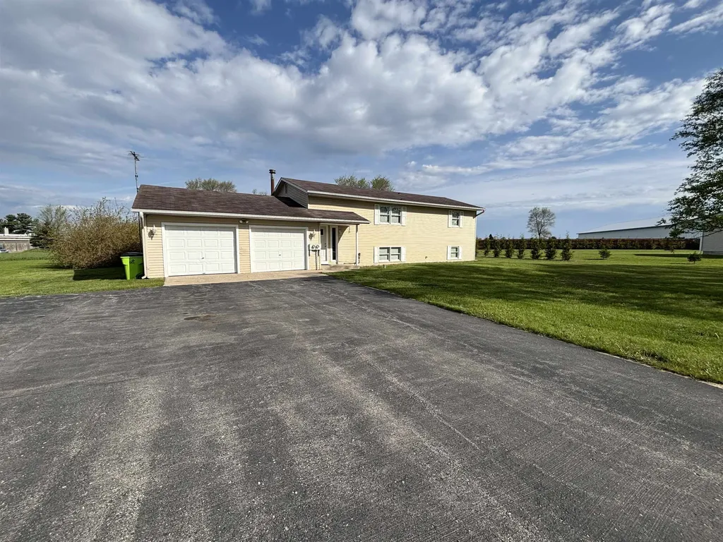 284 Astro Drive Blair Township MI 49685