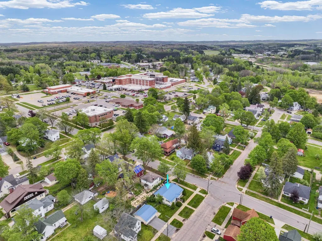 621 Cherry Street Cadillac City MI 49601