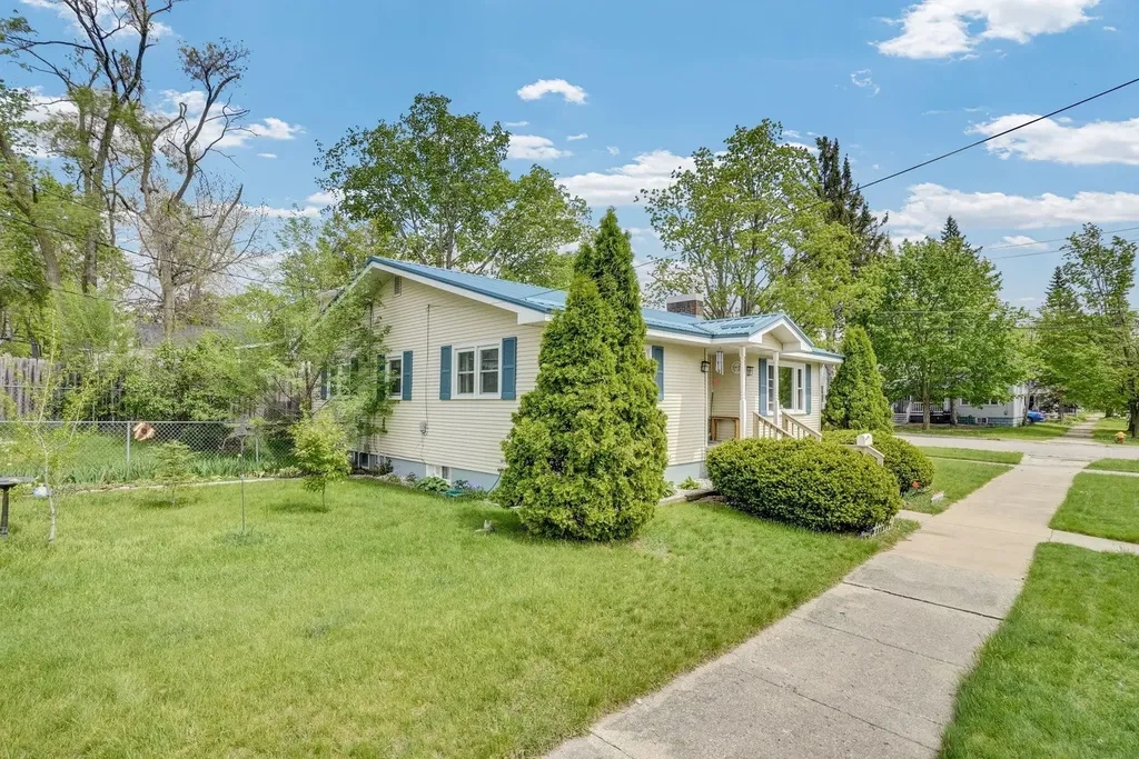 621 Cherry Street Cadillac City MI 49601
