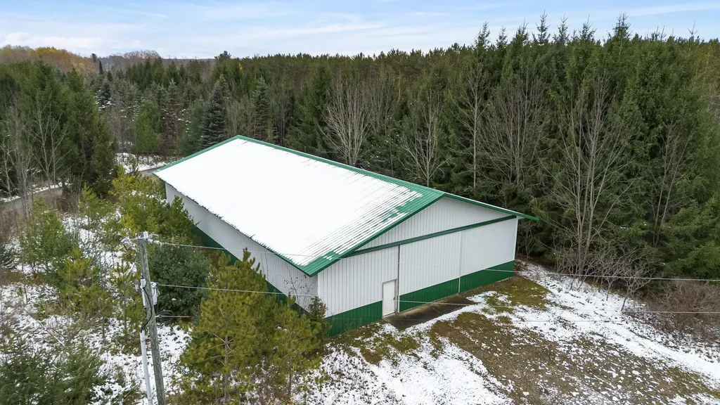 130 S Peninsula South Arm Township MI 49727