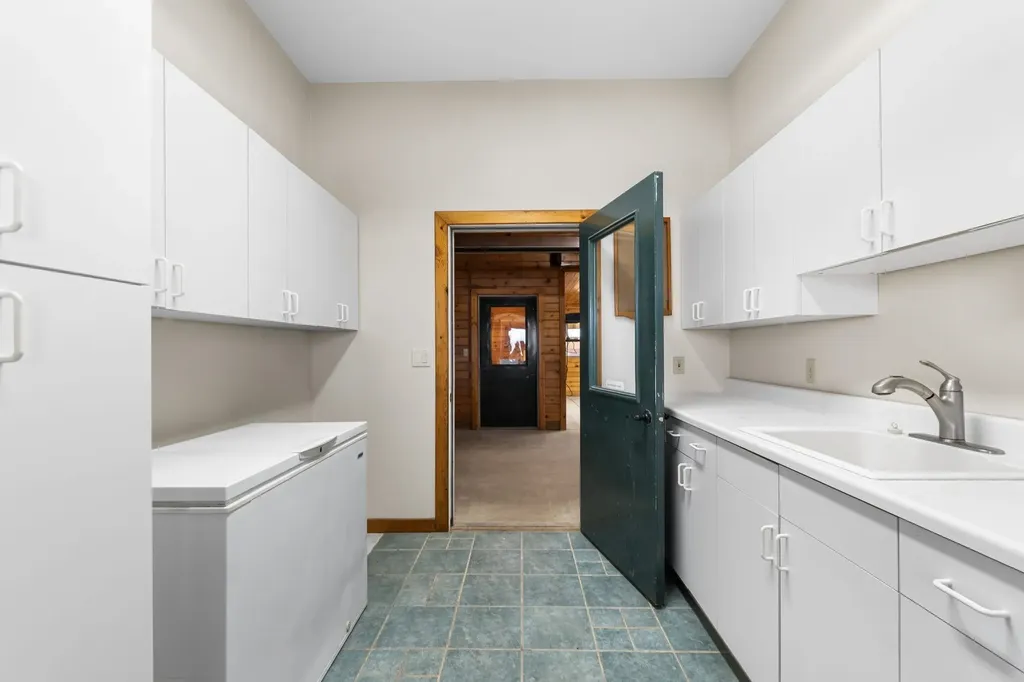 130 S Peninsula South Arm Township MI 49727