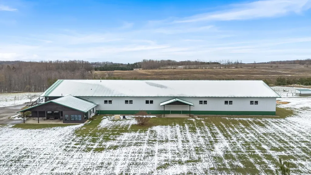 130 S Peninsula South Arm Township MI 49727