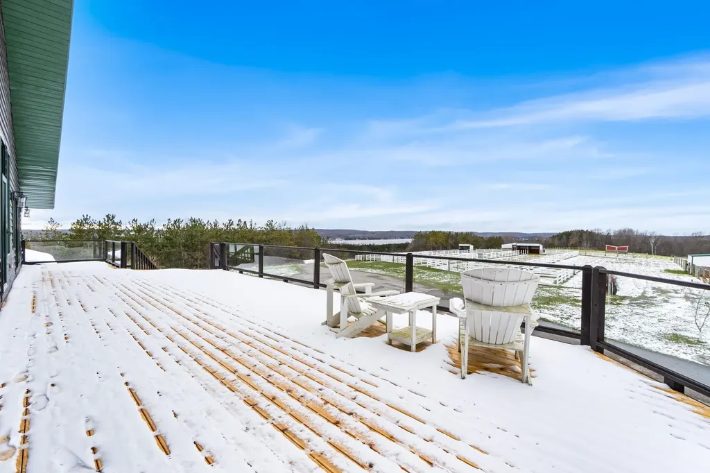 130 S Peninsula South Arm Township MI 49727