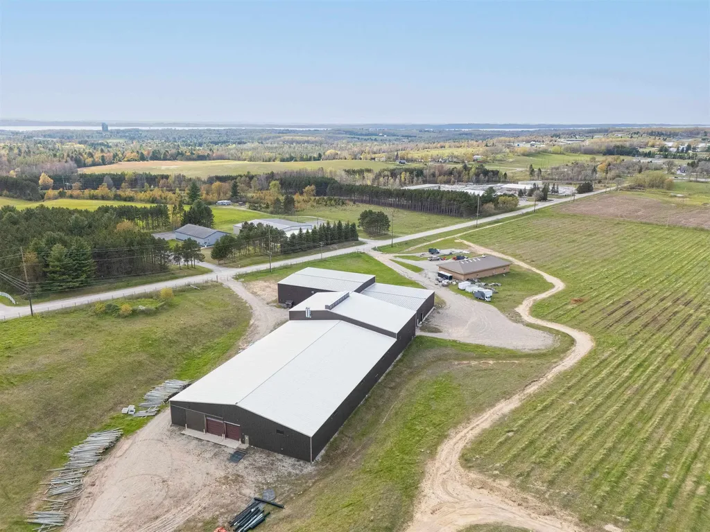 5720 Bates Road Acme Township MI 49690