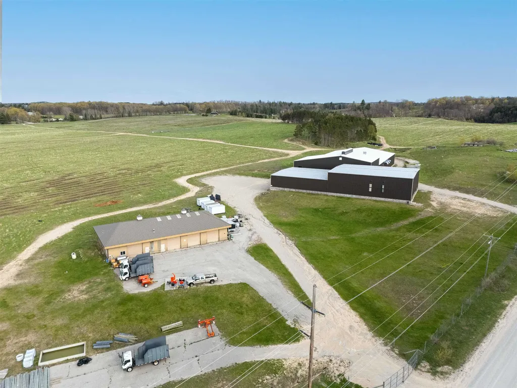 5720 Bates Road Acme Township MI 49690