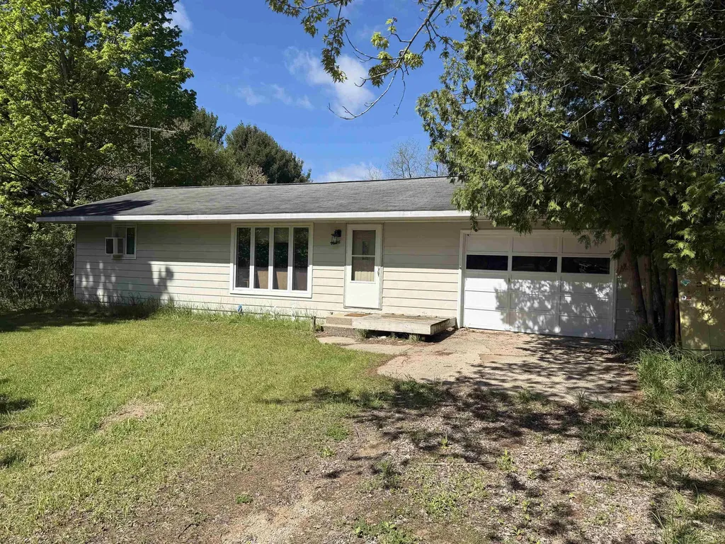 6296 Reynolds Road Almira Township MI 49650