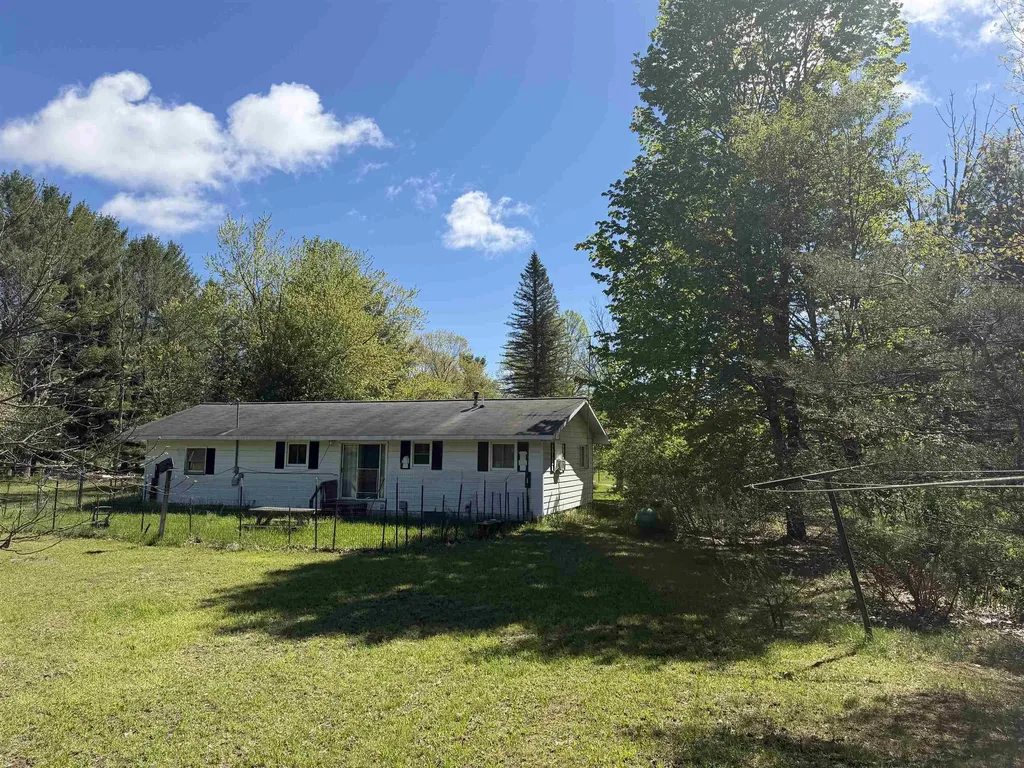 6296 Reynolds Road Almira Township MI 49650