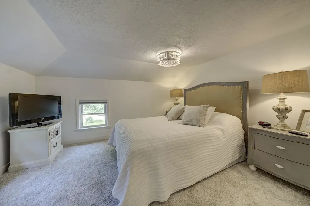 4135 Schoolcraft Kearney Township MI 49615