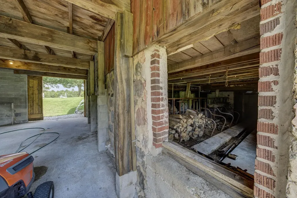 4135 Schoolcraft Kearney Township MI 49615
