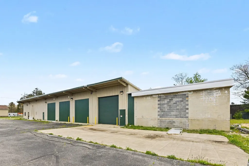 490 E Dresden Street Kalkaska Township MI 49646