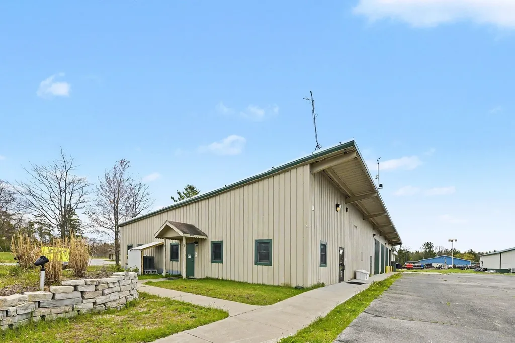 490 E Dresden Street Kalkaska Township MI 49646