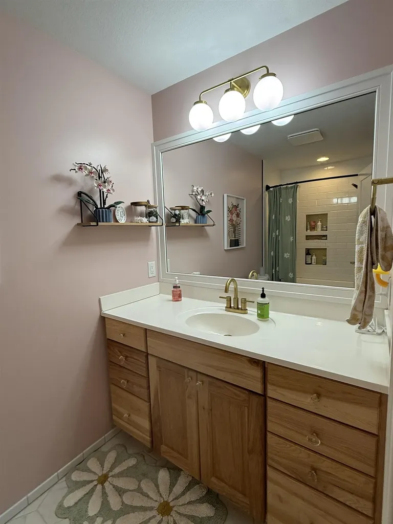 1364 Saffron Circle East Bay Township MI 49696
